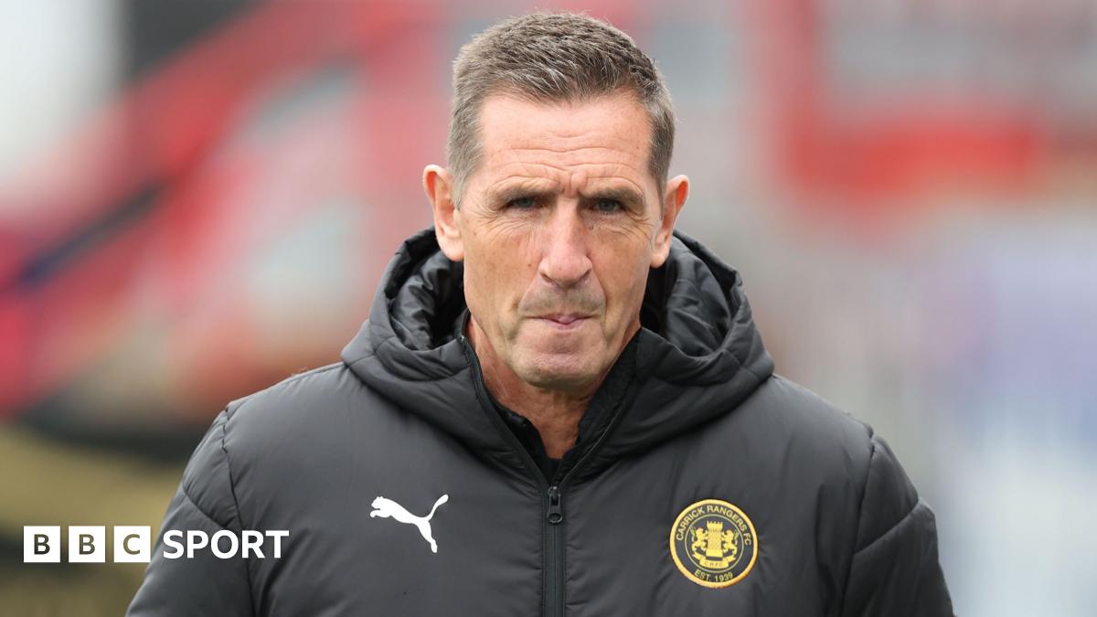 Irish Premiership: Carrick played 'superbly well' in defeat by Larne - Baxter